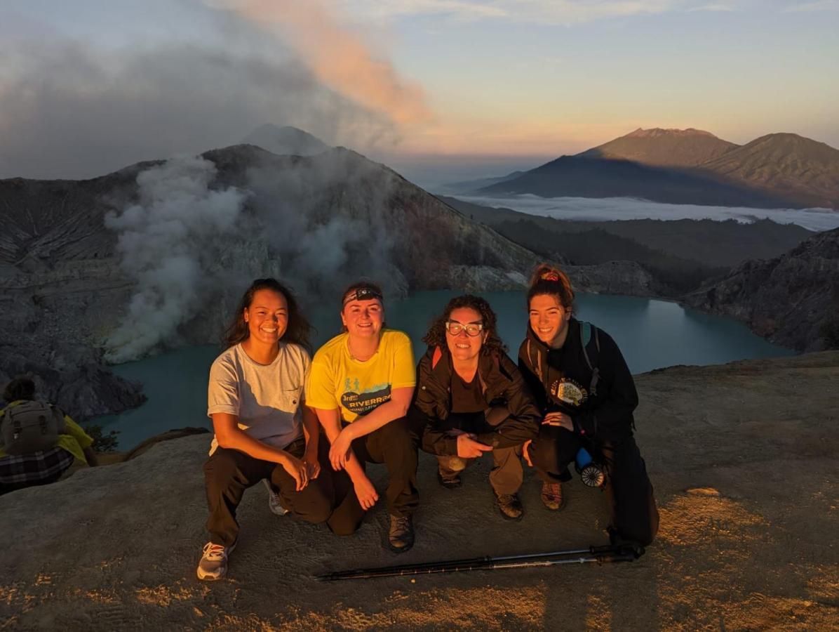 בניוואנגי Dannu'S Homestay Ijen And Bromo Tour מראה חיצוני תמונה