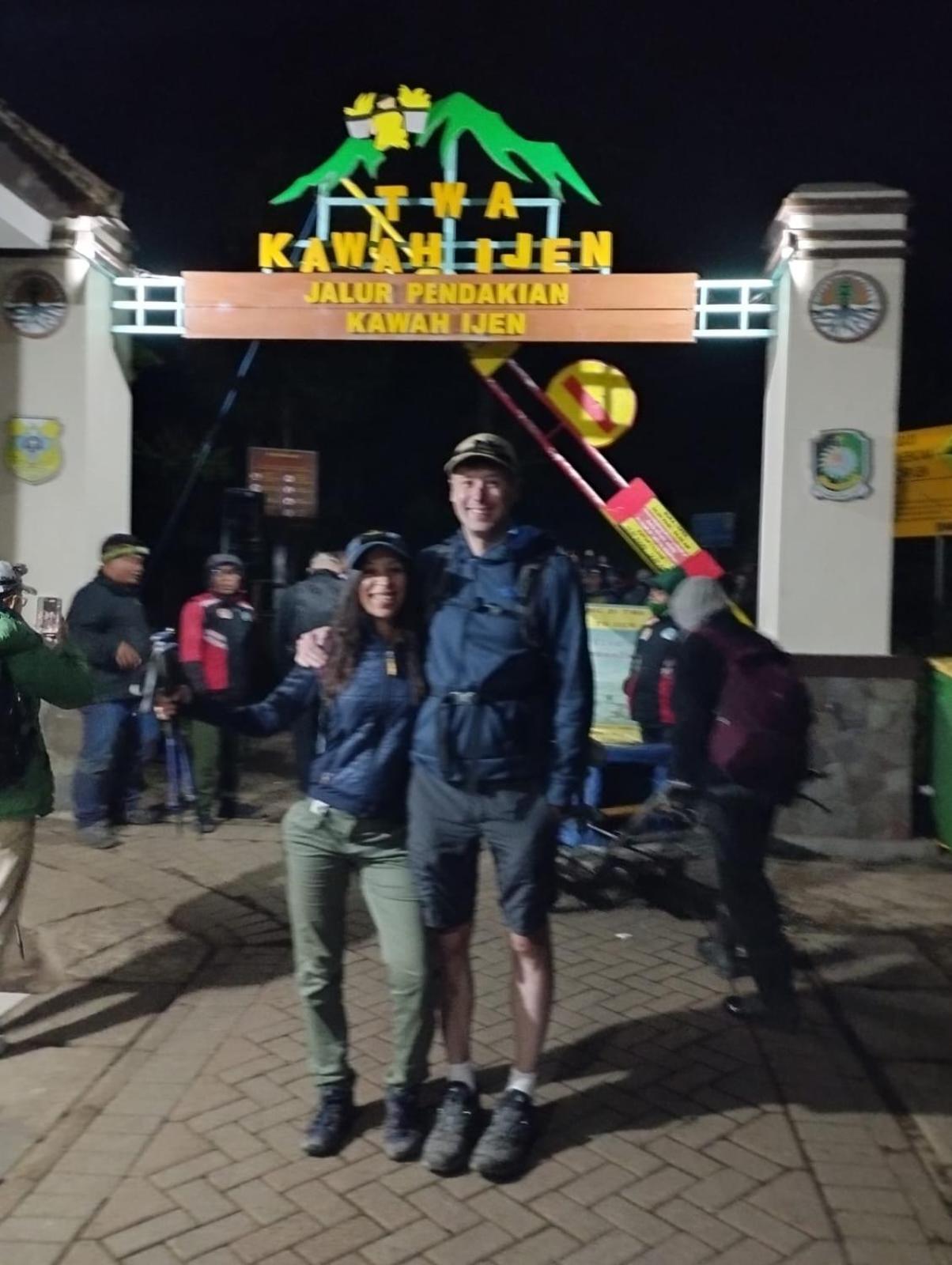 בניוואנגי Dannu'S Homestay Ijen And Bromo Tour מראה חיצוני תמונה